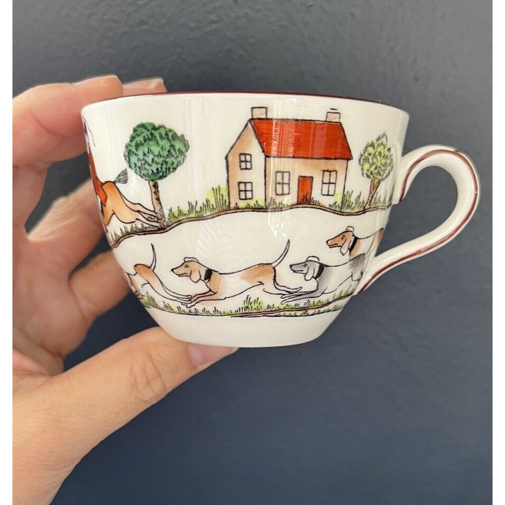 Crown Staffordshire England HUNTING SCENE Tea Cup Round Handle Equestrian